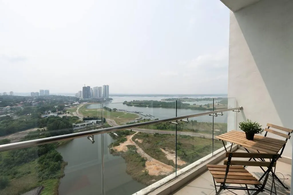 Tropez Country Garden #Sea View #Level 22 #6 Pax Apartment Johor Bahru 0*,